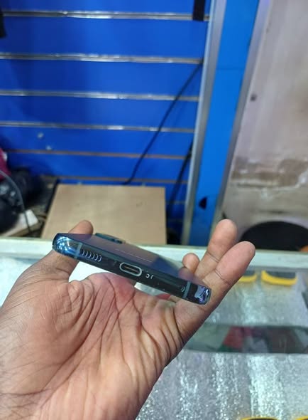 A picture of Samsung galaxy s22 Plus 128gb Dot