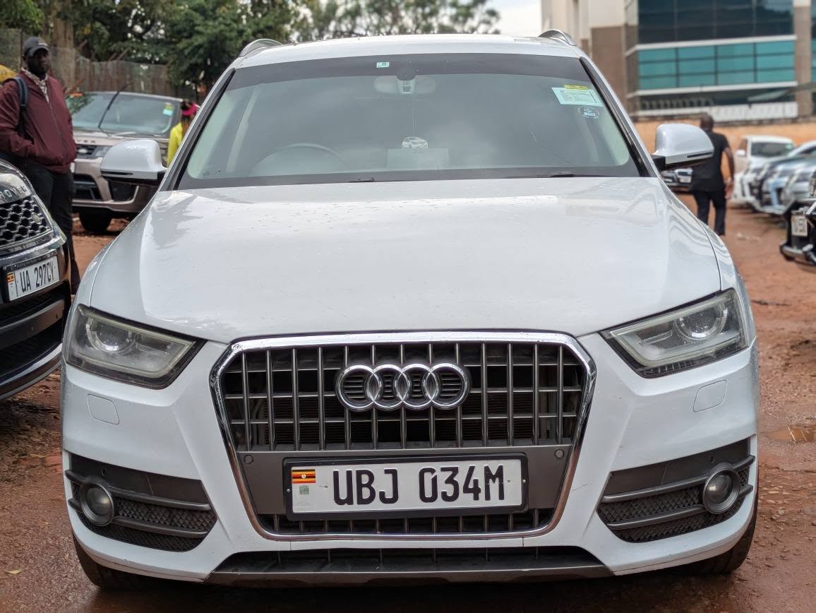 A picture of AUDI Q3 2014