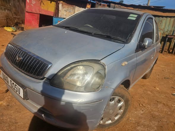 A picture of Available Uhs 4m Last 0702549860