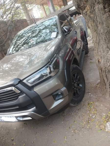 used toyota hilux