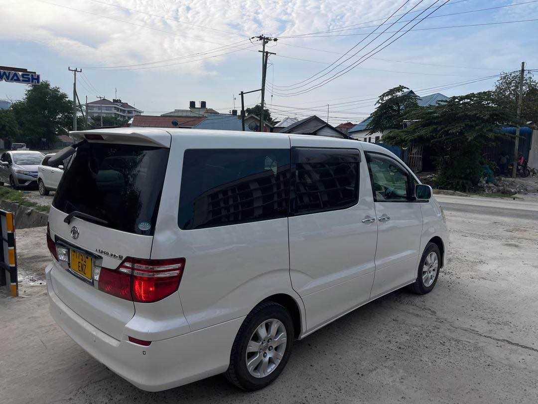 A picture of TOYOTA ALPHARD