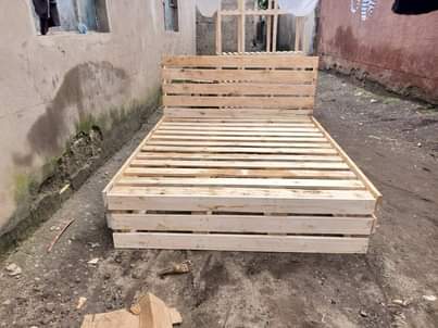 A picture of Pallet beds karbu tupo Arusha karbu na chuo cha technical