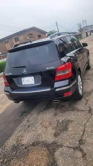 A picture of Mercedes Benz Glk 012