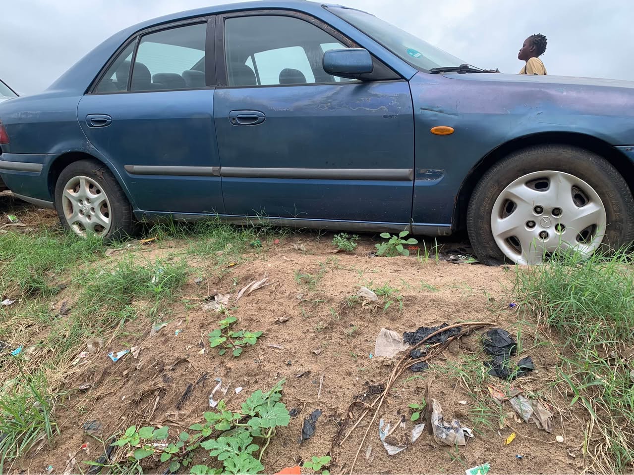 A picture of Mazda 626 09063393963