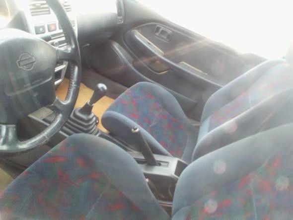 A picture of 2001 Nissan premier