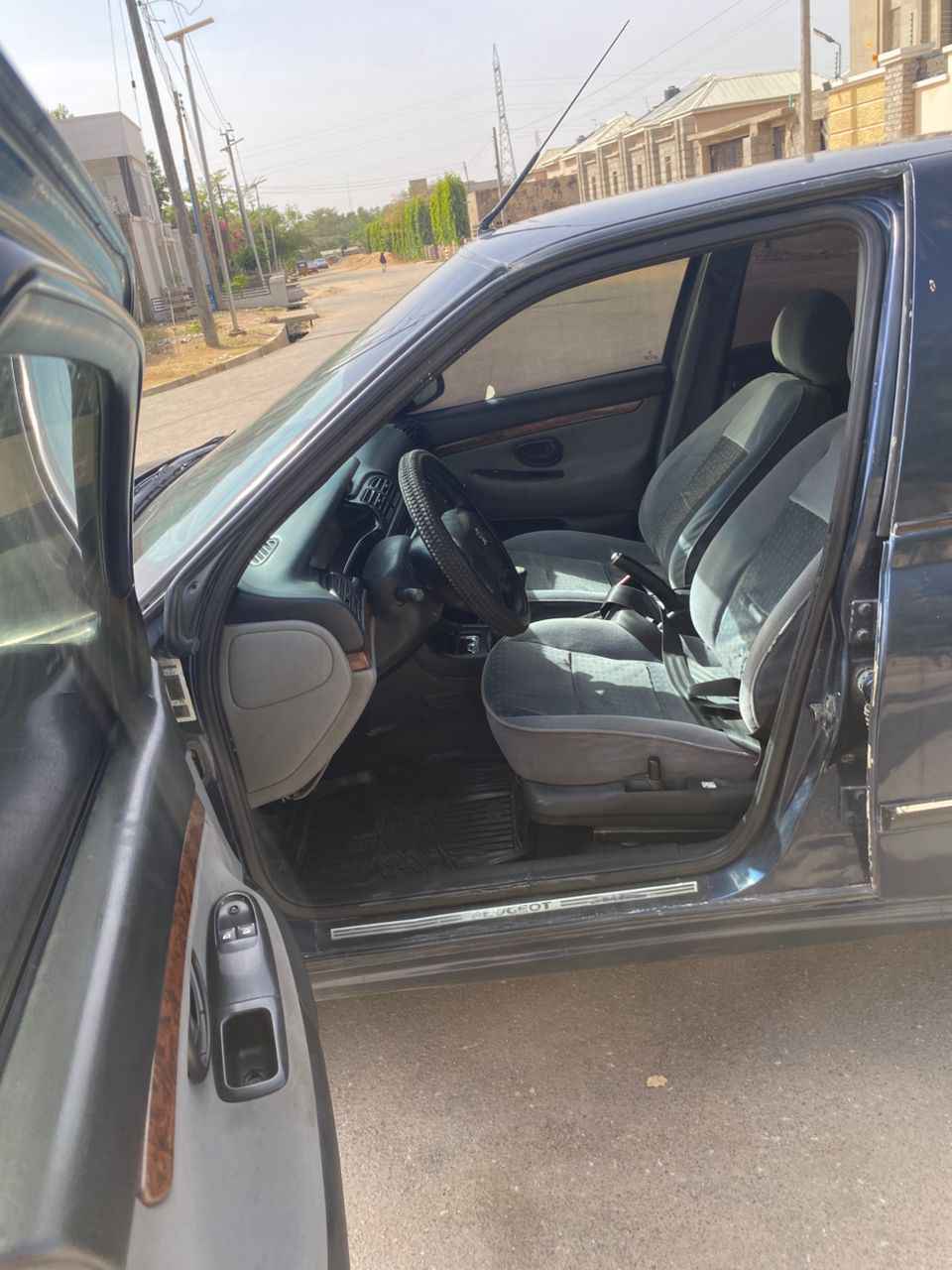 A picture of CAR