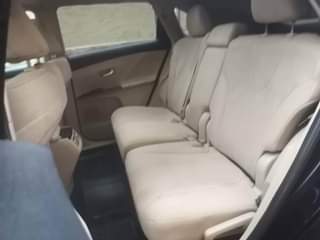 A picture of 2 years use 2011 Toyota venza Thumbstart double pano Full
