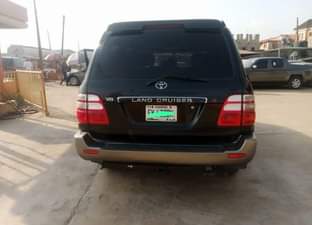 A picture of Registered 2004 Toyota Land Cruiser V8
