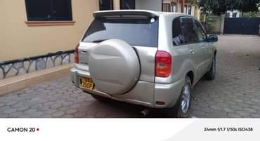 A picture of Toyota rav4