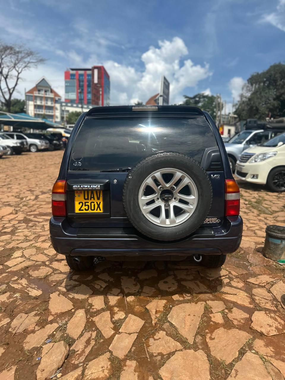 A picture of Suzuki Escudo