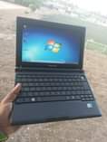 A picture of Samsung min intel Aton Ram 3gb hdd 160gb procesor 1
