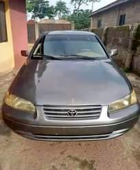 A picture of 2001 Toyota Tinylight Le