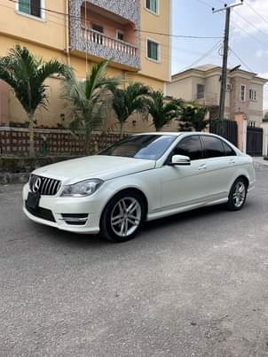 A picture of Super clean Mercedes Benz 2012