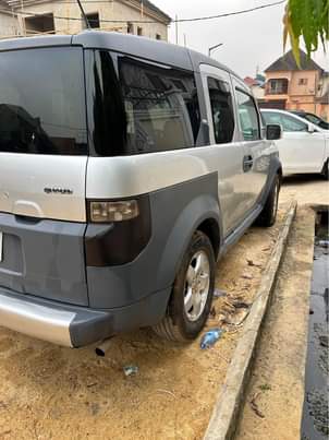 A picture of Used honda element