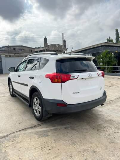 A picture of Registered RAV4 2014 Model First Body Pangolo Registered but not