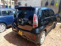 A picture of Passo toyota 2005