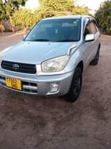 A picture of Toyota rav 4 Full Ac Full docoment Gari ya Mzungu
