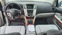 A picture of Lexus Rx330