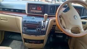 A picture of 2006 Nissan Elgrand Rider