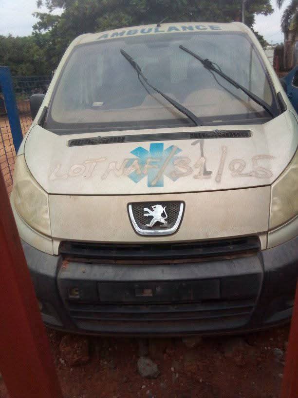 A picture of One used of Ambulance Peugeot expert very sound engine
