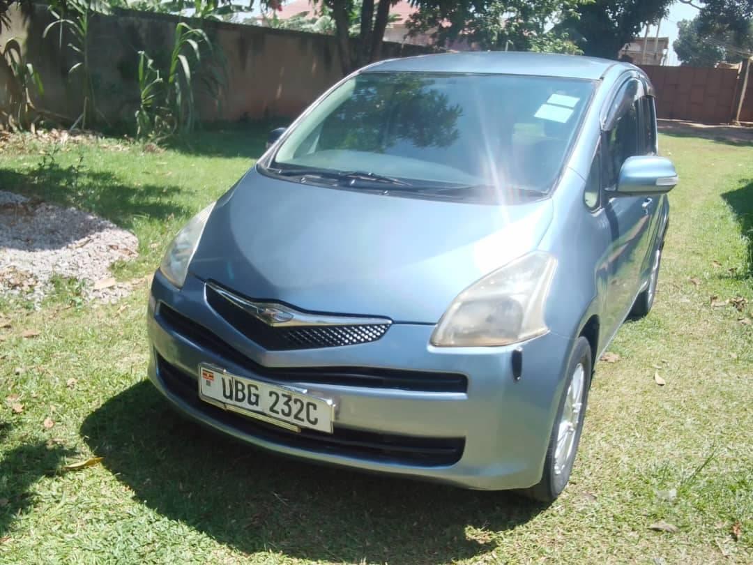 A picture of Toyota Ractis