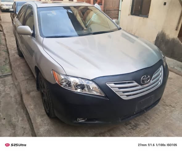 A picture of Urgent Cash needed for this Registered Toyota Camry 08 model