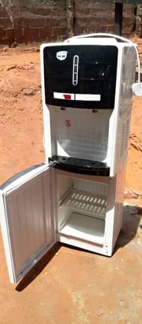 A picture of Water dispenser