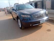 A picture of 2005 Infinity FX35