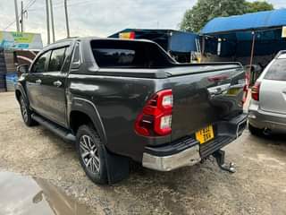 A picture of TOYOTA HILUX