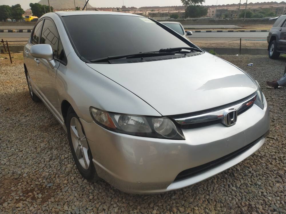A picture of Belgium Standard 2006 Honda Civic