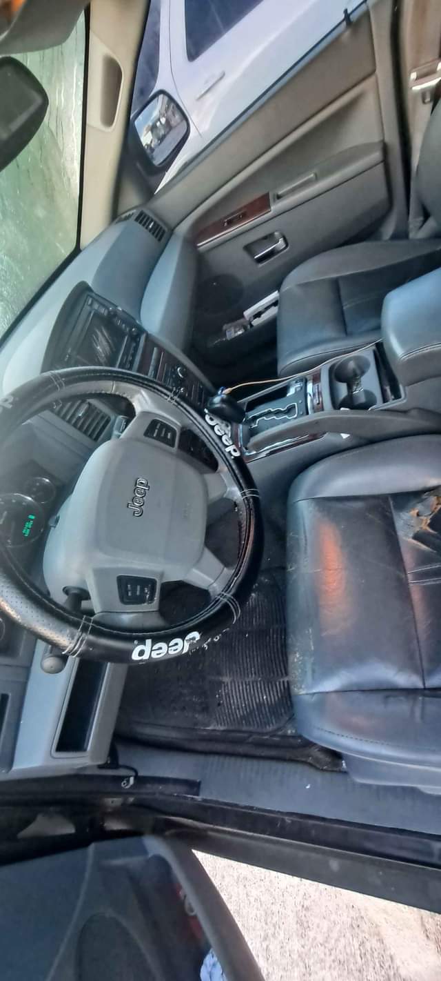 A picture of 2007 Jeep Grand Cherokee Limited Sport Utility 4D