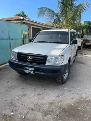 A picture of land cruiser 1hz bado Kali