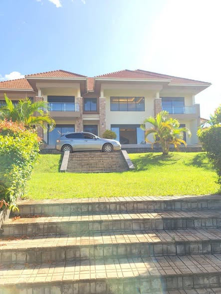 A picture of HOUSE FOR SALE BWEYA KAJANSI ENTEBBE ROAD ON 50 DECIMALS