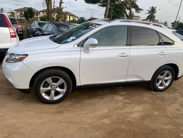 A picture of Foreign Used Lexus RX350 2011