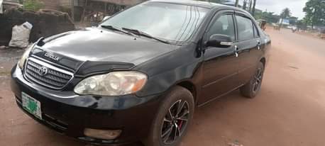A picture of 2003 2004 Toyota Corolla