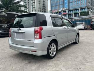 A picture of Toyota raum