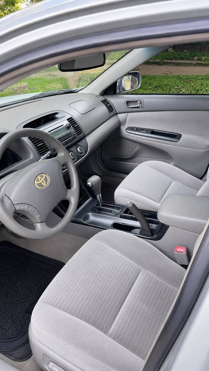 A picture of Tokunbo Standard Toyota Camry LE Super Clean