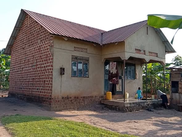A picture of GOOD DEAL HOUSE ON QUICK SALE 45M Located at Matugga