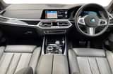 A picture of 2022 BMWX7