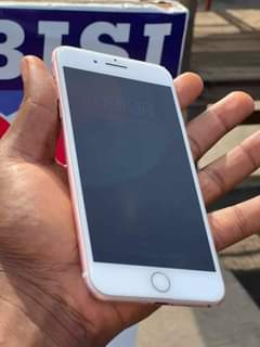 A picture of Iphone 7 plus 126gb with figure print working perfectly