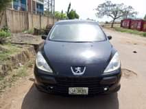 A picture of PEUGEOT 307