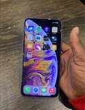 A picture of Iphone xs max 256
