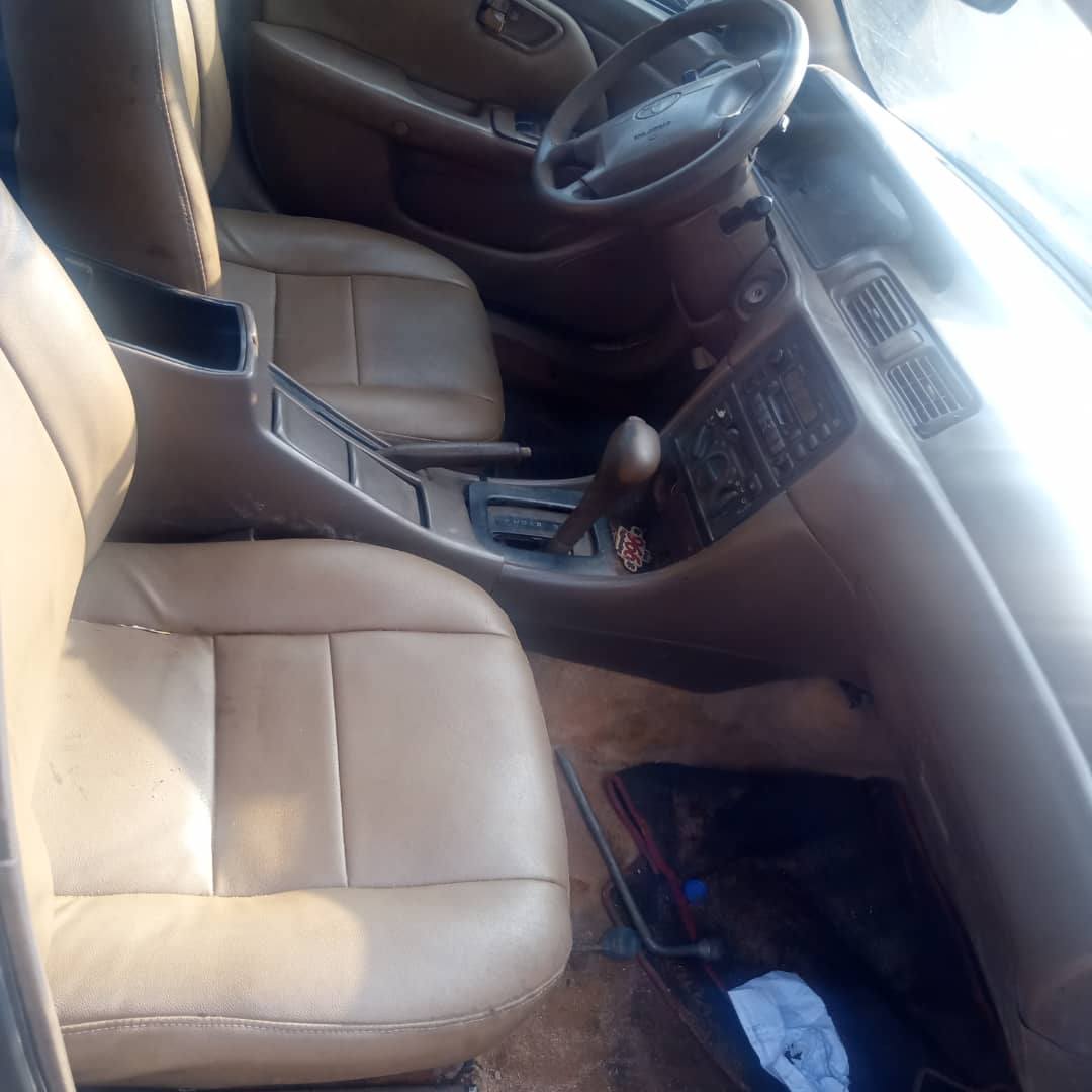 A picture of Camry 2 2 tiny light engine and gearbox buy and