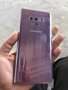 A picture of Samsung note 9