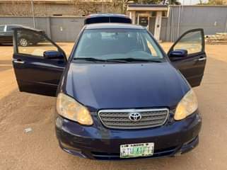 A picture of 2004 TOYOTA COROLLA SPORT EDITION
