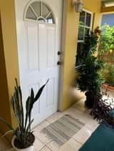 Ellie T.