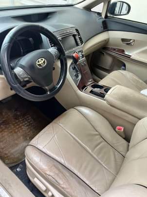 A picture of Toyota Venza 2010