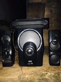 A picture of Twitter zipo nne 2 za hometheater elf 50 af mbili