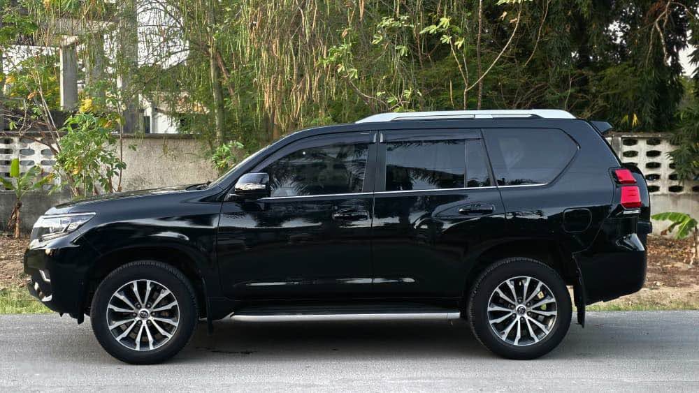 A picture of NEW LC PRADO 150