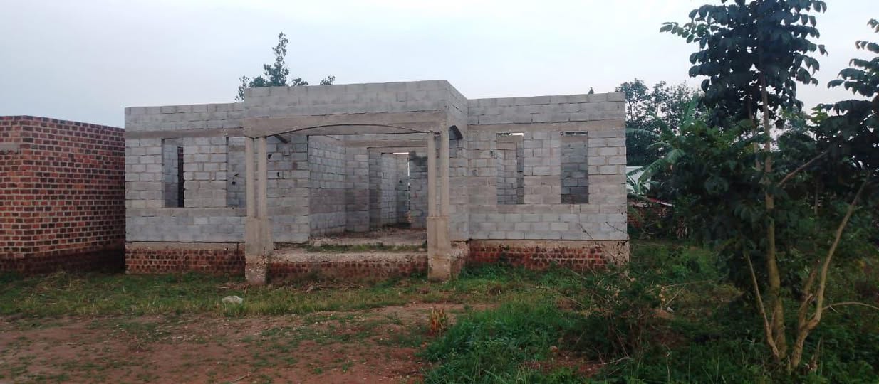 plots mukono